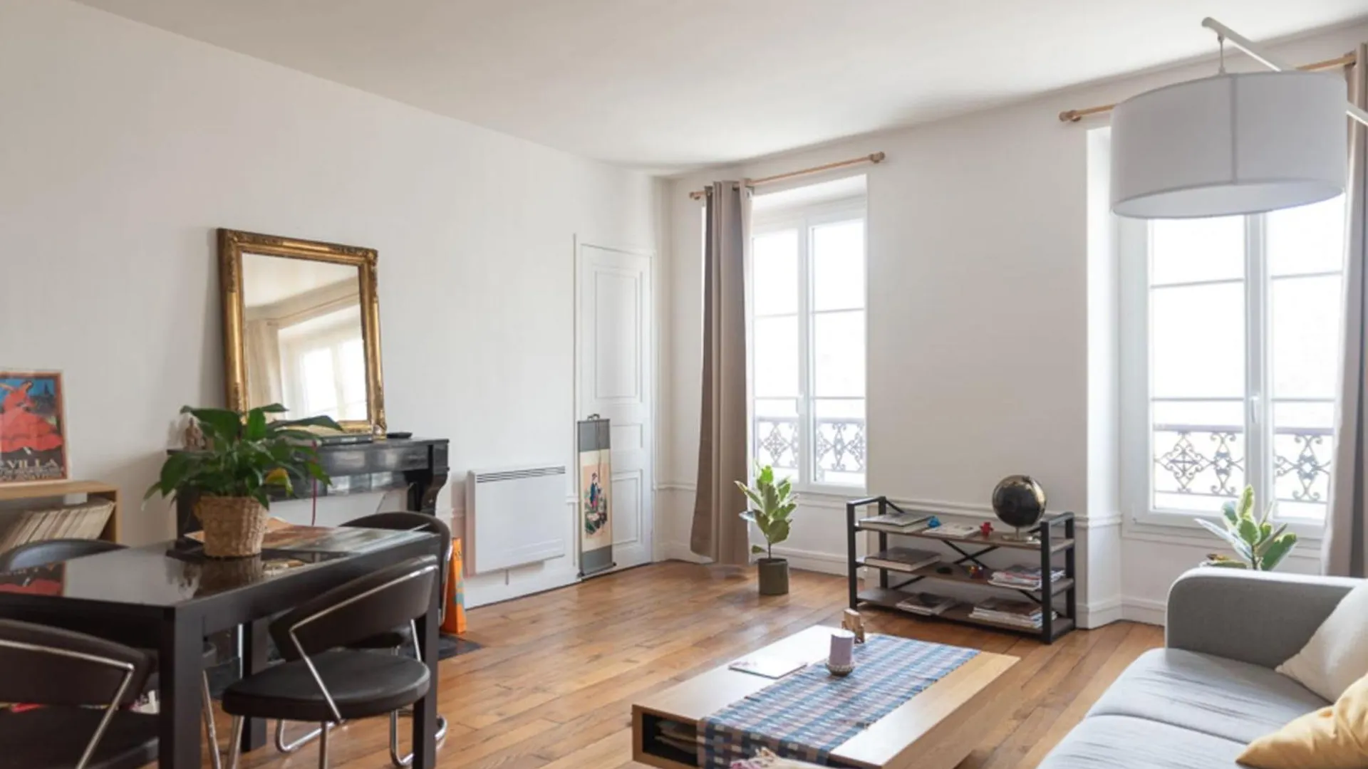 Charming 58 M Love Nest In The Heart Of Apartment